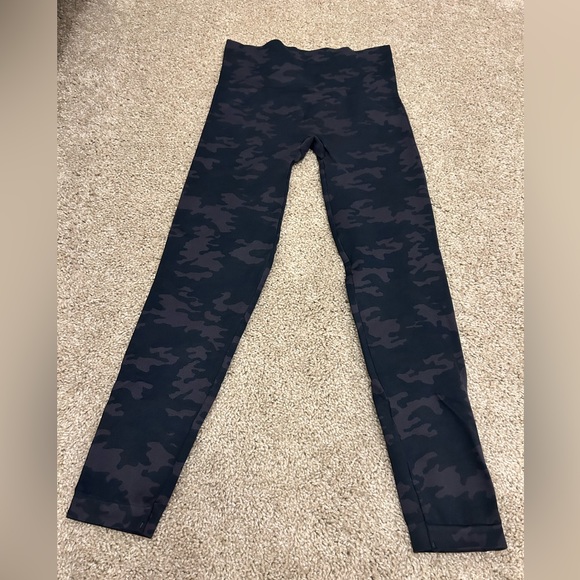 Spanx Camo Leggings Look At Me Now LAMN Size Large - Picture 7 of 7